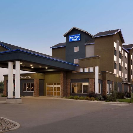 Travelodge Hotel By Wyndham Weyburn Экстерьер фото