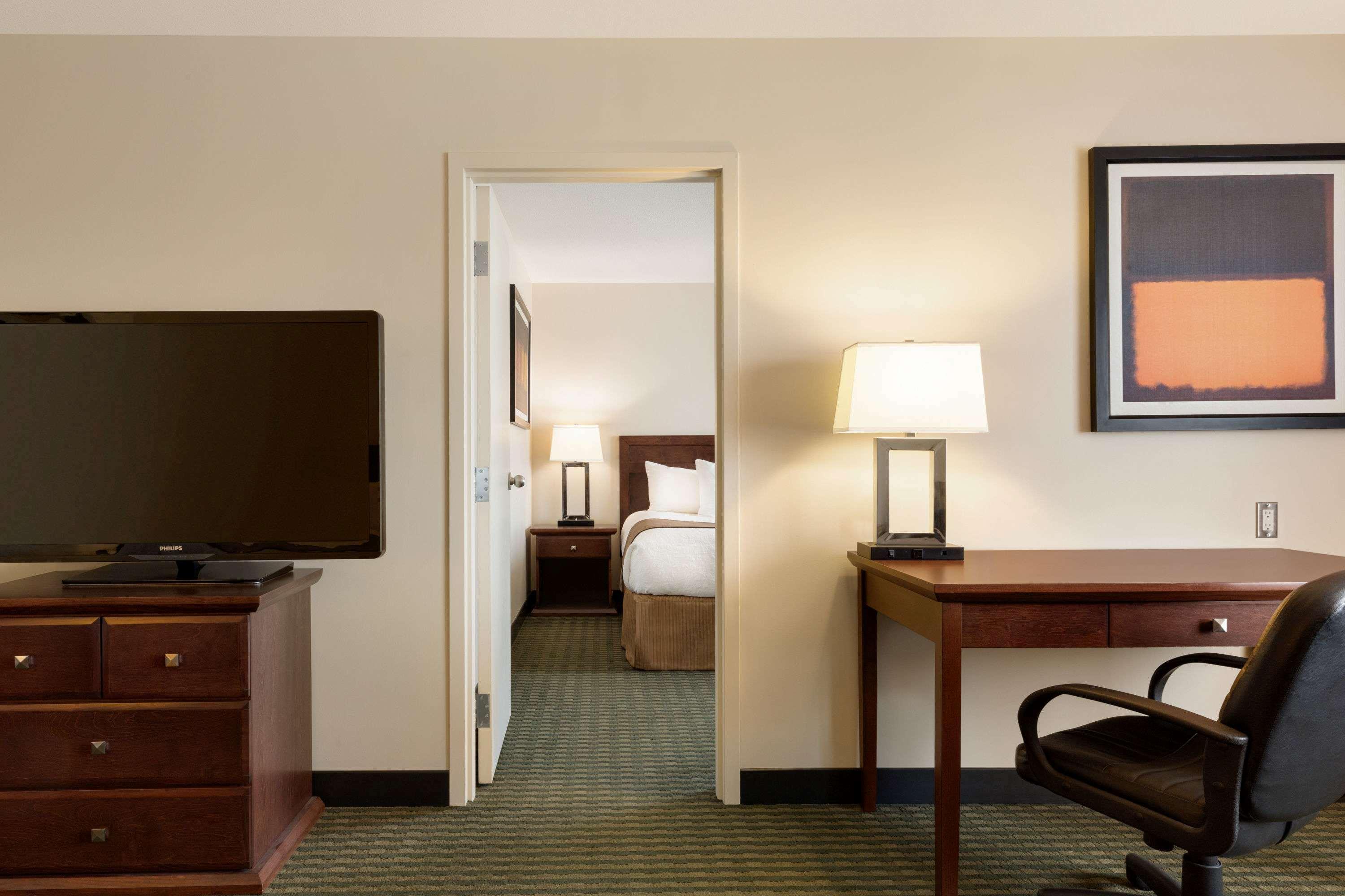 Travelodge Hotel By Wyndham Weyburn Экстерьер фото